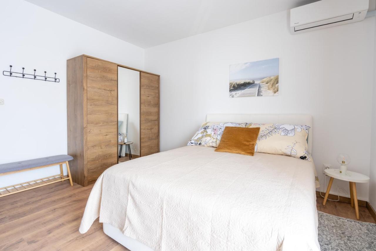Alto 1 Studio Apartment רוביני מראה חיצוני תמונה